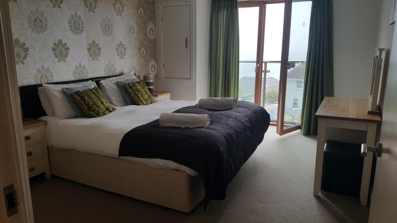 South Fistral Seaview 2-Bed Apartment นิวคีย์ ภายนอก รูปภาพ