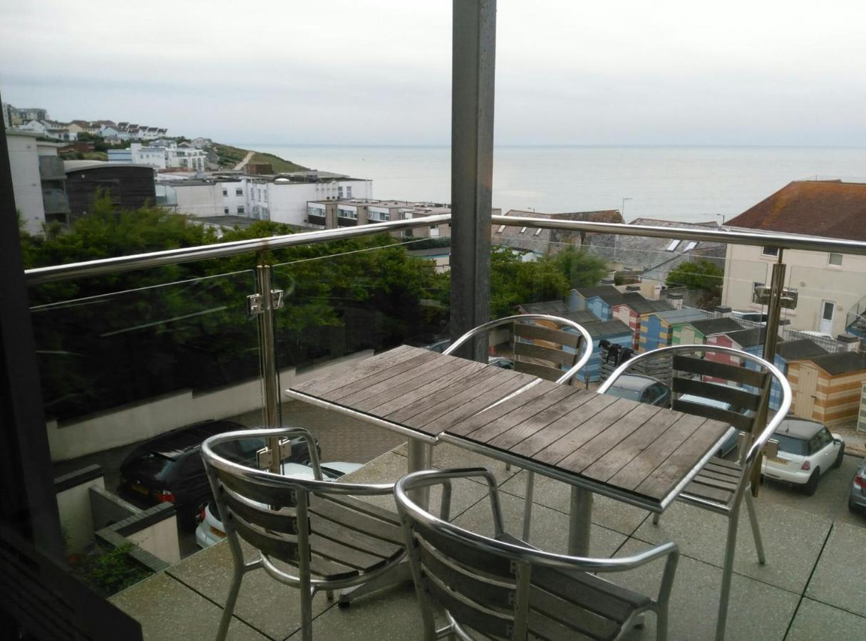 South Fistral Seaview 2-Bed Apartment นิวคีย์ ภายนอก รูปภาพ