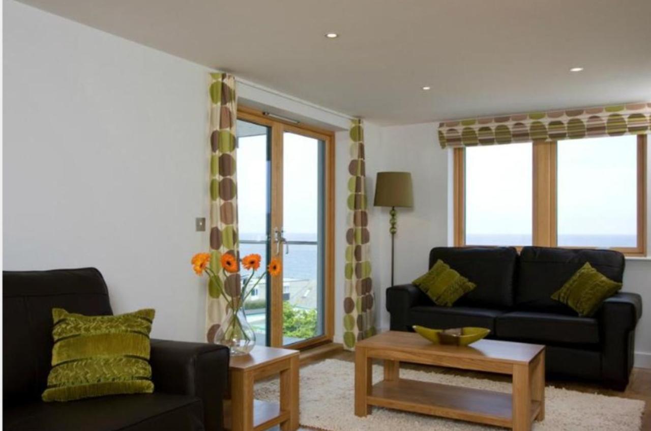 South Fistral Seaview 2-Bed Apartment นิวคีย์ ภายนอก รูปภาพ